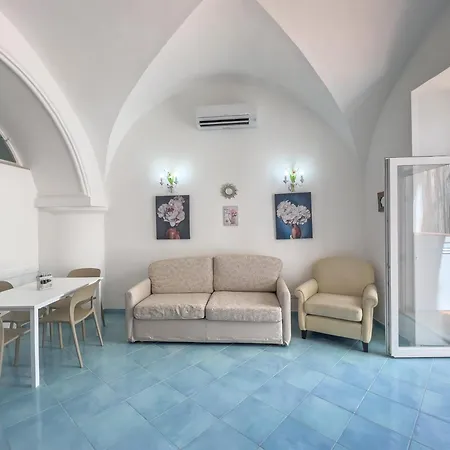 Casa Celeste In Centro * كابري